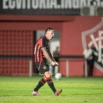 Vitória bate Remo por 2 a 0 no Barradão e põe fim a 17 anos sem vencer na estreia do Brasileirão