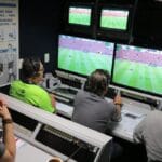 CBF muda localização da cabine do VAR e formaliza profissionalização de árbitros até 2026