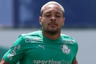 Palmeiras retorna aos treinos e direciona foco para o Paulistão; Vitor Roque comemora confiança após gol