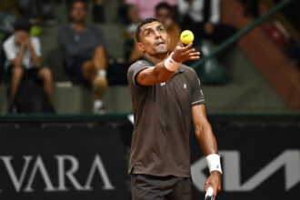 Brasileiros sofrem queda nas semifinais em Melbourne; João Lucas Reis avança no Chile