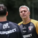 Crespo confirma permanência de Alisson no São Paulo e promete oportunidades ao meia