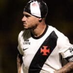 Robert Renan lamenta revés do Vasco na estreia do Brasileirão
