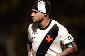 Robert Renan lamenta revés do Vasco na estreia do Brasileirão