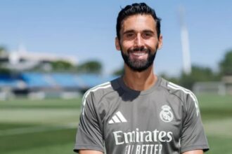 Título: Real Madrid age rápido: Xabi Alonso cai após derrota no El Clásico e Álvaro Arbeloa é o novo técnico
