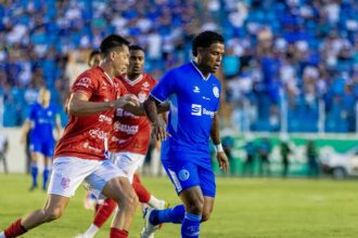 Sergipe marca no fim, vence Confiança e assume a ponta do Campeonato Sergipano 2026