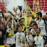 Corinthians derrota Flamengo por 2 a 0 e conquista a Supercopa Rei em Brasília
