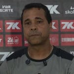 Vitória supera Barcelona de Ilhéus com equipe alternativa, e Rodrigo Chagas exalta Dudu Miraíma