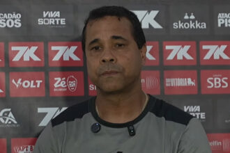 Vitória supera Barcelona de Ilhéus com equipe alternativa, e Rodrigo Chagas exalta Dudu Miraíma