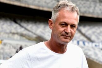 Alex Telles lamenta derrota para o Fluminense, mas ressalta identidade do Botafogo