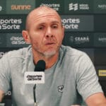 Após goleada, Mozart evita detalhar contratações e elogia elenco do Ceará