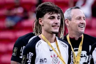 Corinthians garante que Breno Bidon não será negociado após título da Supercopa Rei