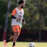 Clayson revela ansiedade para estreia no Sport e elogia ambiente do clube