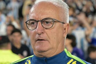 Dorival Júnior lamenta “impaciência” em passagem pela seleção e se define como “sobrevivente”