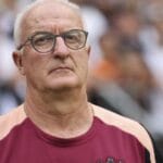 Dorival Júnior diz que Corinthians precisa de reforços para brigar além das copas