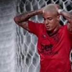 Sport quita pendências e empresta Carlos Alberto ao Kalba FC, dos Emirados Árabes