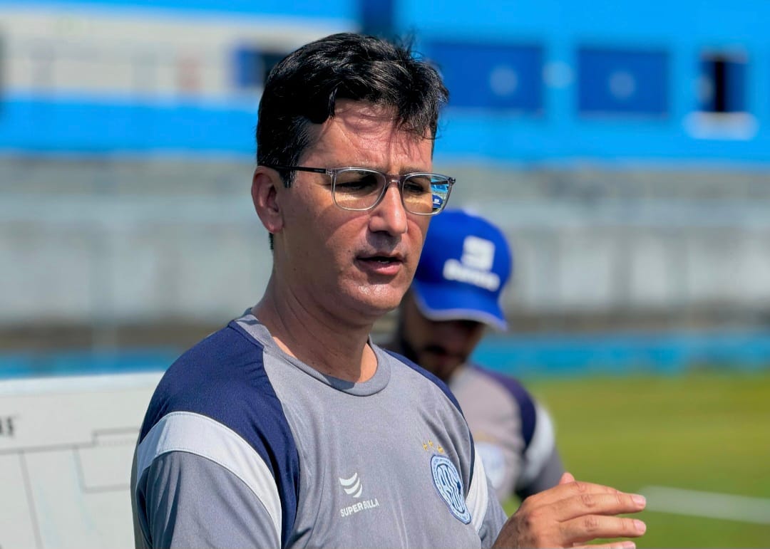 Confiança encerra treinos e vai completo, sem Sassá, para clássico contra o Itabaiana