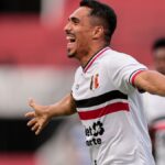 Willian Júnior assume liderança de assistências no Pernambucano pelo Santa Cruz