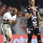 Lucas Moura lidera virada do São Paulo sobre o Primavera e mantém equipe na briga pela classificação