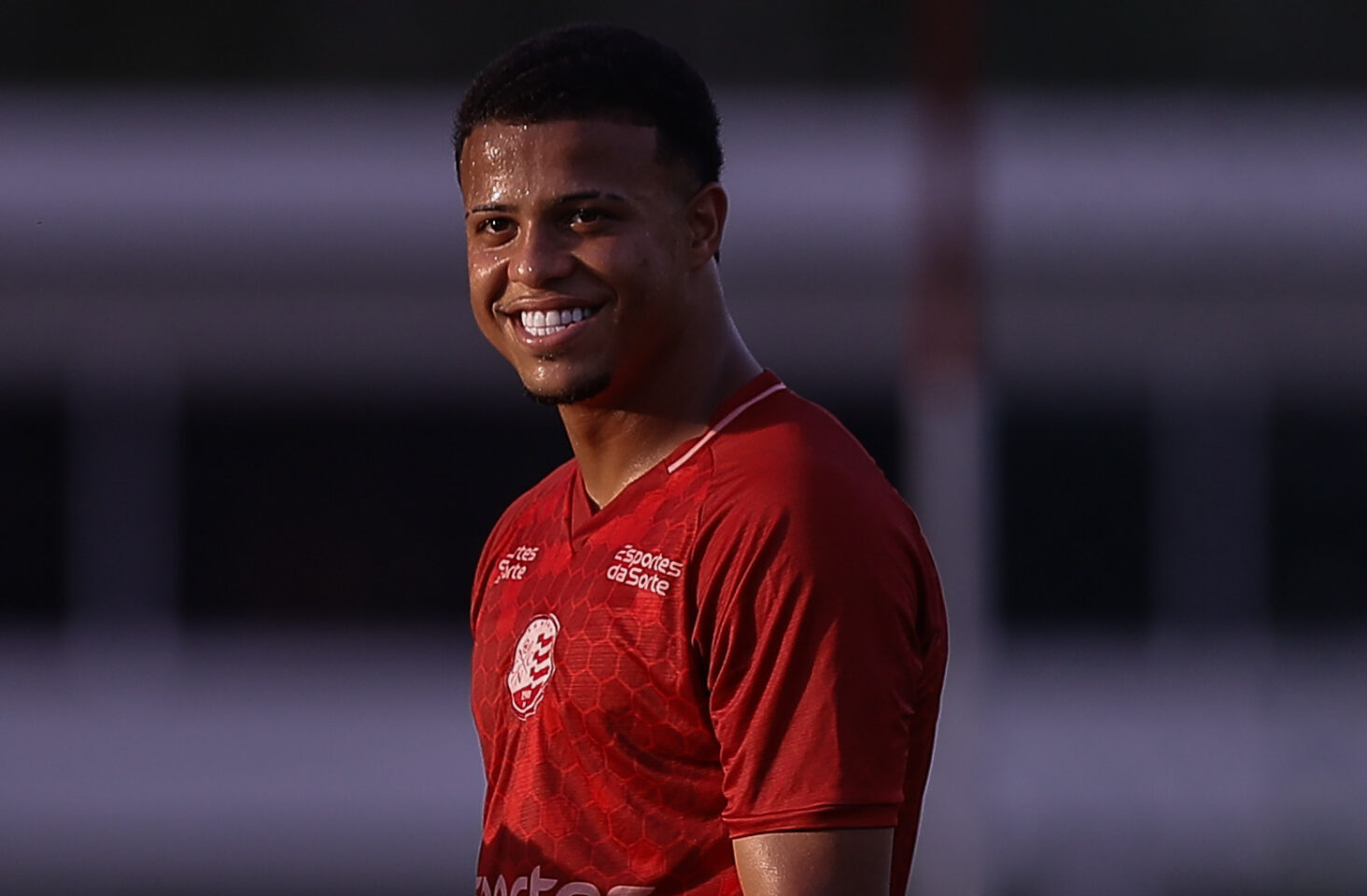 Hélio dos Anjos destaca potencial, mas exige que Leandro Kauã conquiste espaço no Náutico
