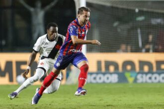 Bahia supera Vasco em São Januário e mantém 100% como visitante no Brasileirão