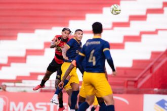 Sport supera Retrô e abre vantagem na semifinal do Pernambucano