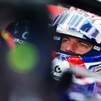 Verstappen critica nova gestão de energia na F1 e teme frear no meio das retas
