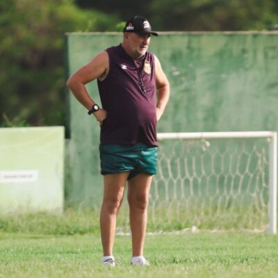 Sampaio Corrêa encerra trabalho de Luciano Quadros após queda no Maranhense