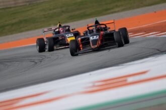 Pedro Lima fecha etapa de Valência da F4 Winter Series com dois top-5 e bate na porta do pódio