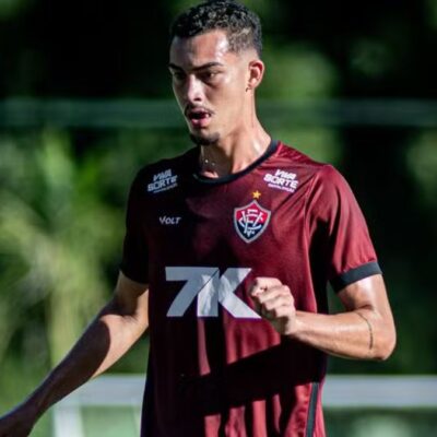 Vitória rescinde contrato do zagueiro Diogo Silva 39 dias após chegada