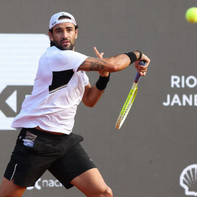 Berrettini avança no Rio Open após apagão e lance contestado