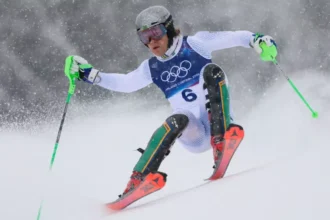 Queda tira Lucas Pinheiro Braathen da disputa do slalom em Milão-Cortina 2026