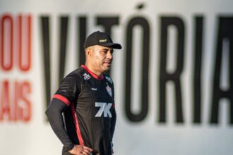 Vitória leva força máxima para enfrentar o Bahia de Feira e busca vaga antecipada nas semifinais do Baianão