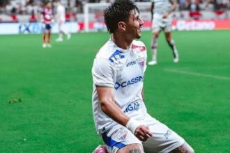 Fortaleza avança em negociação e deve vender Adam Bareiro ao Boca Juniors