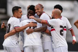 Santa Cruz confia em viradas recentes para superar Náutico e chegar à final do Pernambucano