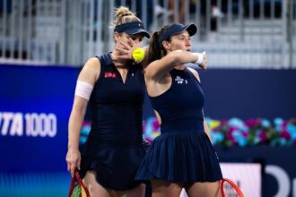 Stefani e Dabrowski avançam à decisão do WTA 1000 de Dubai após virada