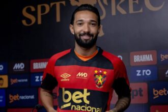 Clayson destaca ligação de Roger na escolha pelo Sport