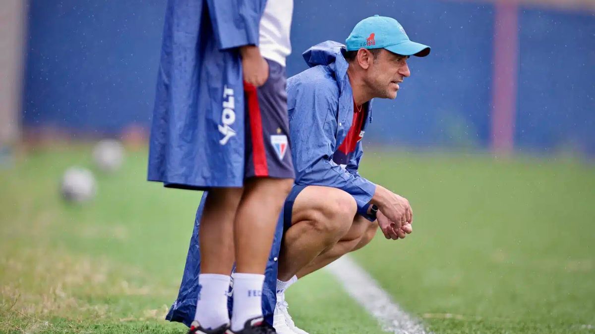 Fortaleza promove ex-atacante Fred para comandar equipe sub-20