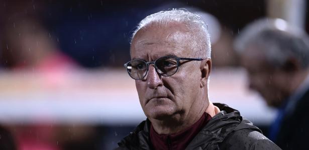 Dorival Junior critica sequência de jogos e elogia goleiro Hugo Souza após vaga na semifinal do Paulista
