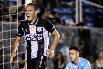 Ceará goleia Floresta, fecha 7 a 0 no agregado e vai à final do Cearense
