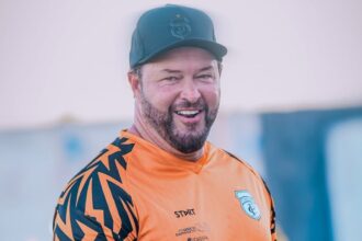 Treze dispensa técnico Roberto Fernandes após eliminação no Campeonato Paraibano