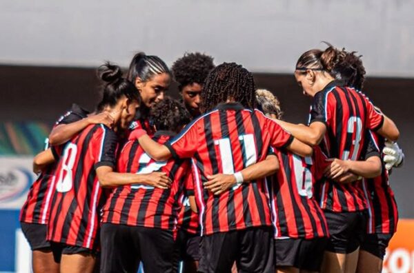 Vitória reage no fim e empata com o Mixto-MT por 2 a 2 na 2ª rodada da Série A Feminina