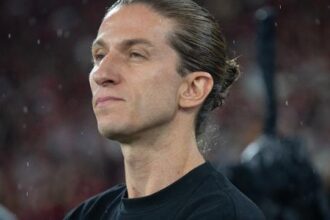 Filipe Luís aponta domínio do Flamengo na Recopa e diz que confiança virá com vitórias
