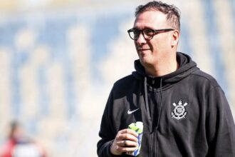 Santa Cruz encaminha acerto com Alex Brasil para o cargo de executivo de futebol