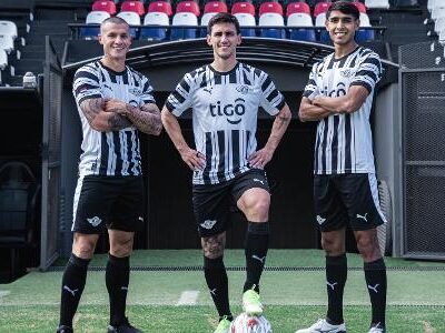 Libertad oficializa trio de reforços: zagueiro do Santos e dois ex-jogadores do futebol brasileiro