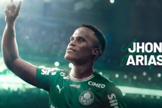 Palmeiras beira R$ 1 bilhão em reforços após oficializar Jhon Arias
