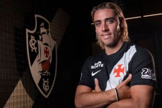 De Algoz a Reforço: Vasco anuncia Claudio Spinelli como novo camisa 77