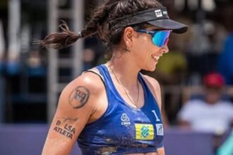 Carol Solberg suspensa: Entenda a punição da FIVB por manifestações políticas contra Bolsonaro