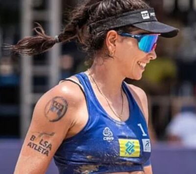 Carol Solberg suspensa: Entenda a punição da FIVB por manifestações políticas contra Bolsonaro