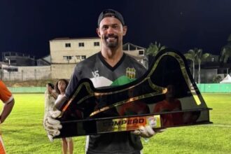 Goleiro Bruno ex-Flamengo no Vasco-AC: Estreia na Copa do Brasil