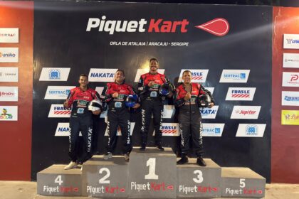 Piquet Kart recebe policiais sergipanos em dia de integração e velocidade na Orla de Atalaia